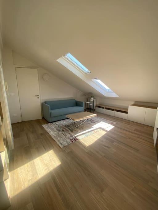 Deliziosa Mansarda Con Vista Panoramica Apartment คูเนโอ ภายนอก รูปภาพ