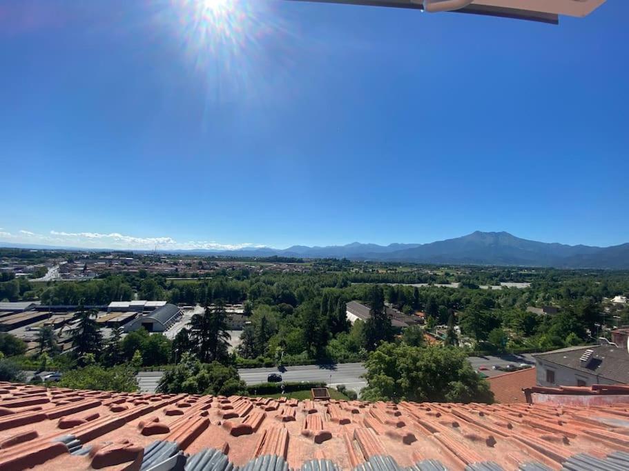 Deliziosa Mansarda Con Vista Panoramica Apartment คูเนโอ ภายนอก รูปภาพ