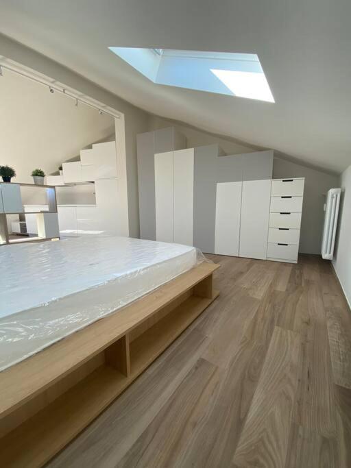 Deliziosa Mansarda Con Vista Panoramica Apartment คูเนโอ ภายนอก รูปภาพ
